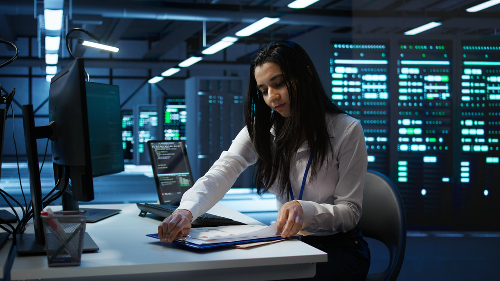 Discover the benefits of IT asset management software here.